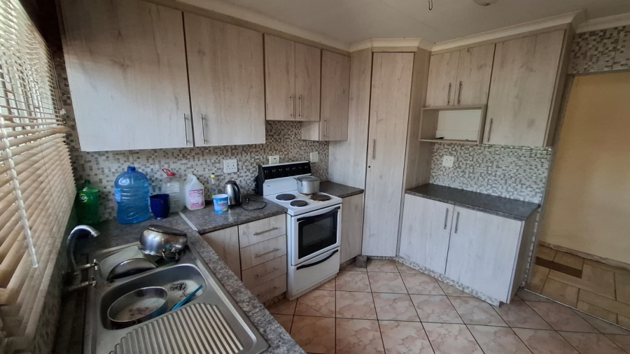 3 Bedroom Property for Sale in Ikageng North West